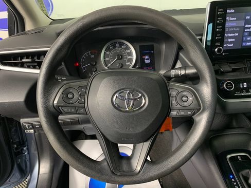 Used 2021 Toyota Corolla LE FWD image 21