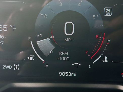 Used 2026 GMC Acadia Elevation w/ Elevation Premium Package AWD/4WD image 18