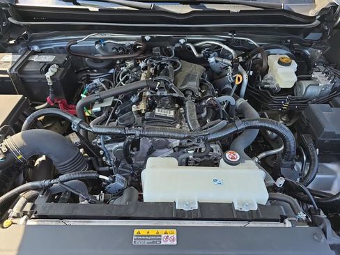 Used 2025 Toyota Tacoma TRD Sport w/ TRD Sport Upgrade Package AWD/4WD image 32