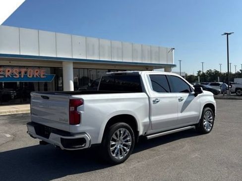 Used 2019 Chevrolet Silverado 1500 High Country w/ Trailer Camera Package AWD/4WD image 5