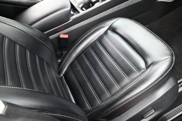 Used 2020 Ford Edge SEL FWD image 32