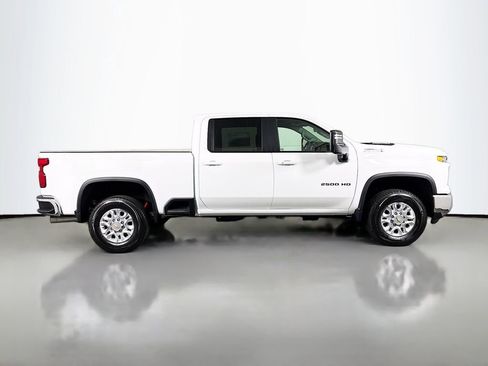 New 2026 Chevrolet Silverado 2500 LT image 8