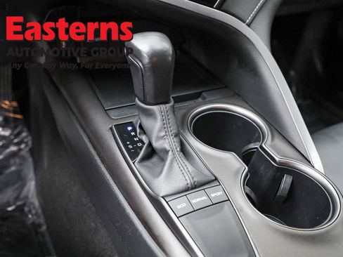 Used 2024 Toyota Camry SE FWD image 13