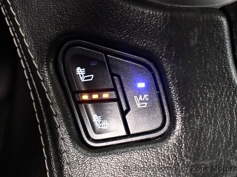 Used 2016 GMC Yukon SLT w/ Open Road Package image 46