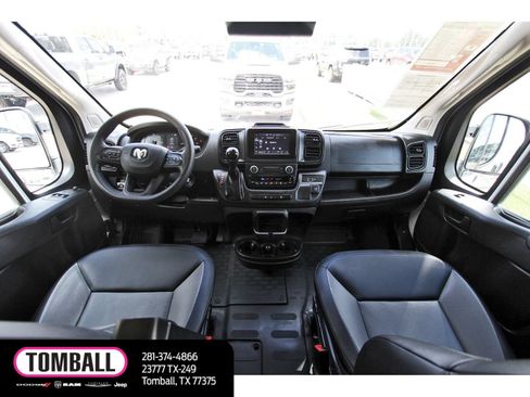 Used 2024 RAM ProMaster 2500 w/ Convenience Group FWD image 10
