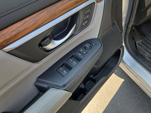Used 2017 Honda CR-V Touring image 12
