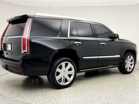 Used 2015 Cadillac Escalade Premium image 5