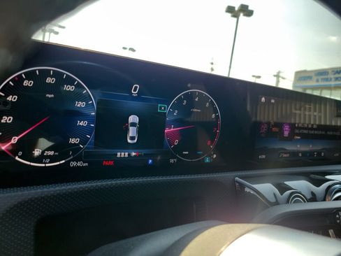Used 2025 Mercedes-Benz CLA 250 image 28