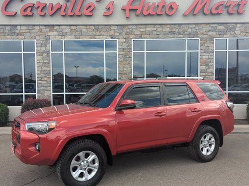 Used 2022 Toyota 4Runner SR5 AWD/4WD image 1