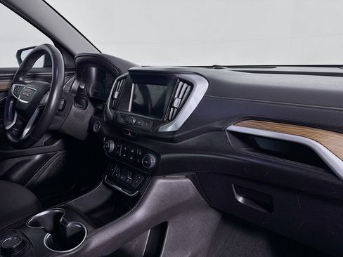 Used 2018 GMC Terrain SLE image 29
