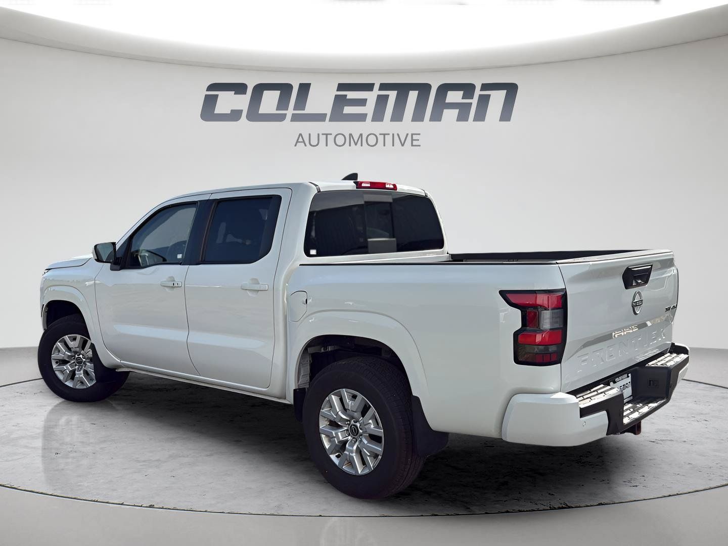 Used 2024 Nissan Frontier SV w/ SV Convenience Package AWD/4WD image 3