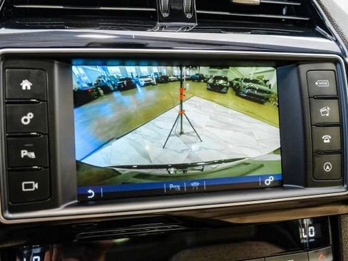 Used 2018 Jaguar F-PACE Prestige AWD/4WD image 31