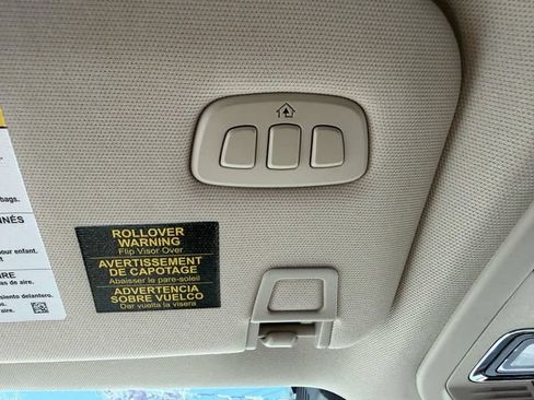 Used 2022 Lincoln Corsair AWD w/ Premium Package image 29