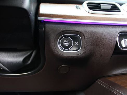 Used 2022 Mercedes-Benz GLE 350 4MATIC image 23