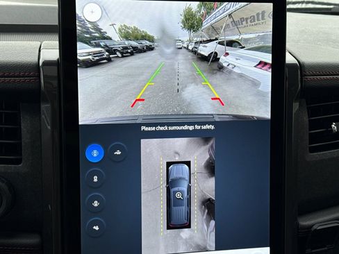 Used 2024 Ford Expedition Max Limited image 21