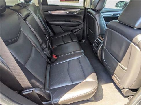 Used 2017 Cadillac XT5 Premium Luxury AWD/4WD image 18
