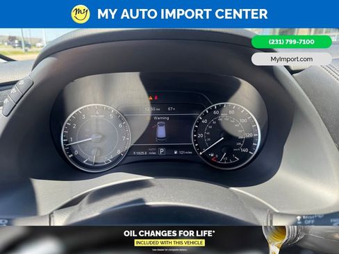 Used 2024 Nissan Armada SV AWD/4WD image 18