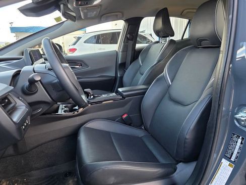 Used 2024 Toyota Prius XLE FWD image 13