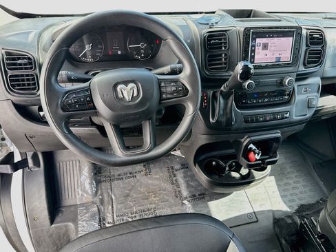 Used 2025 RAM ProMaster 2500 w/ Convenience Group FWD image 25