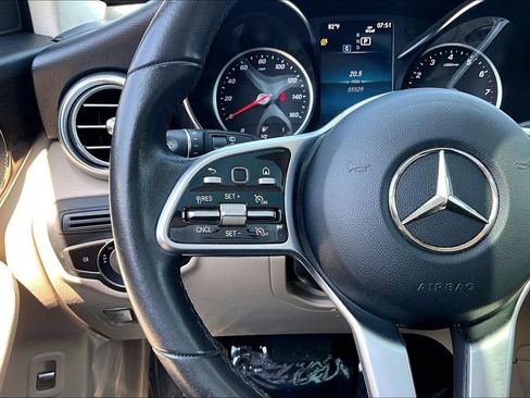 Used 2022 Mercedes-Benz GLC 300 image 24
