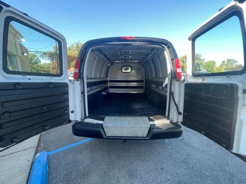 Used 2019 Chevrolet Express 2500 2500 3dr Cargo Van image 12