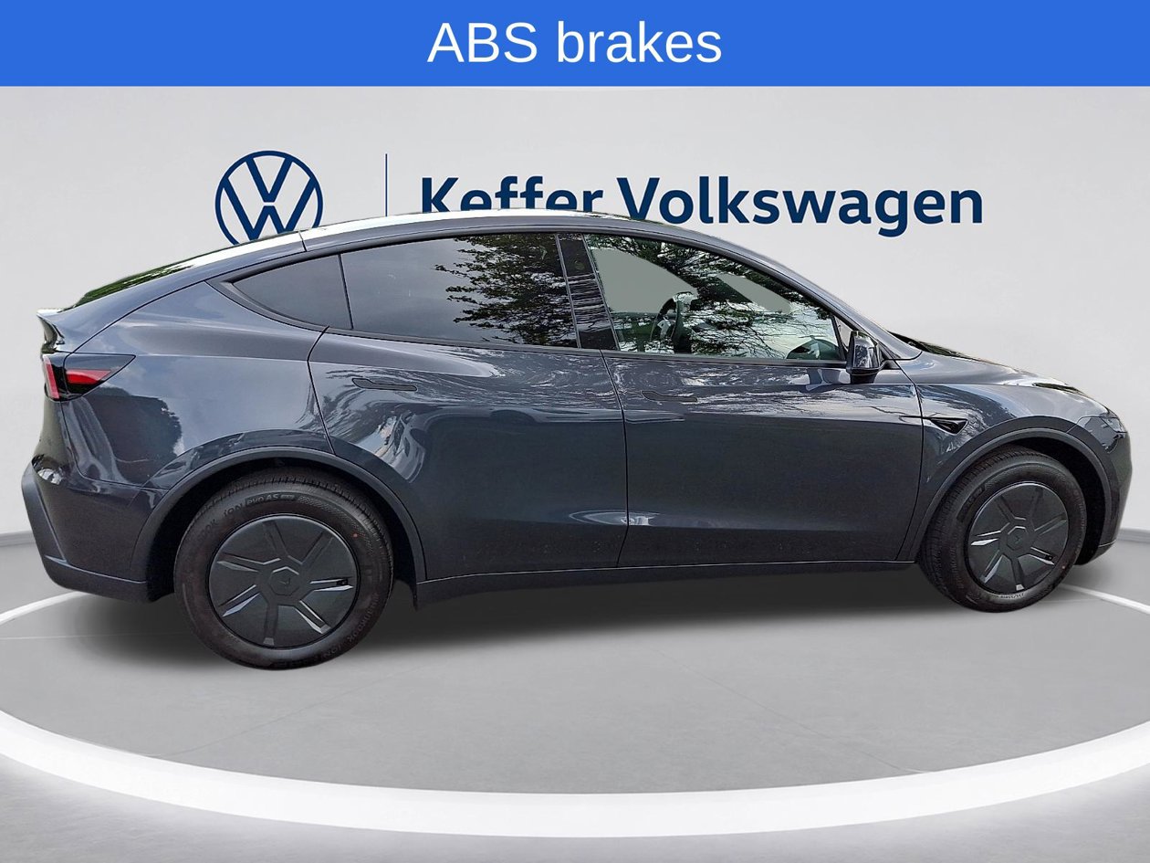 Used 2026 Tesla Model Y AWD image 7