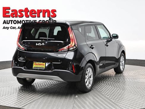 Used 2024 Kia Soul LX w/ Option Group 015 image 5
