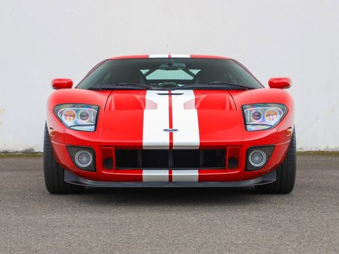 Used 2006 Ford GT RWD image 75