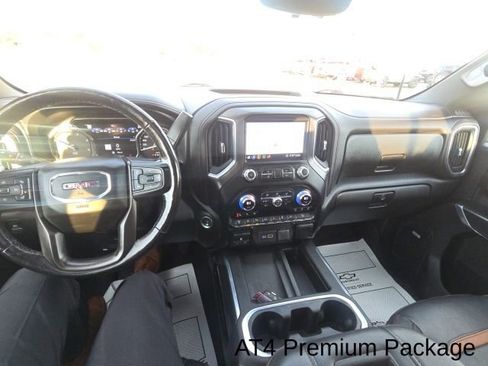 Used 2020 GMC Sierra 2500 AT4 w/ AT4 Premium Package image 14