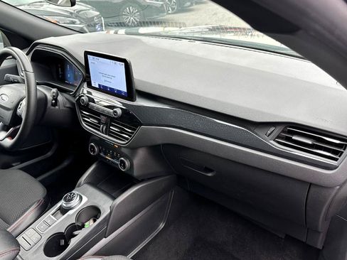 Used 2025 Ford Escape ST-Line FWD image 10