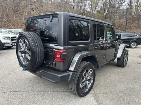 Used 2024 Jeep Wrangler Sport S w/ Convenience Group AWD/4WD image 6