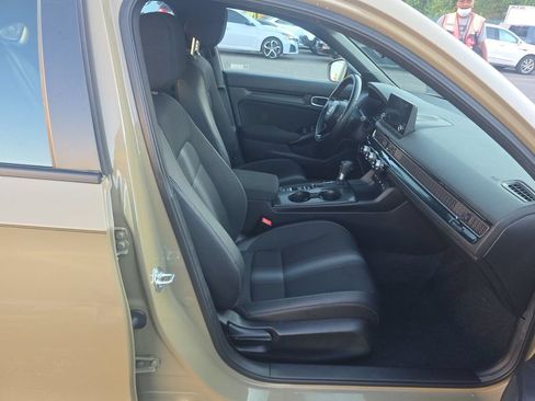 Used 2025 Honda Civic Sport image 8