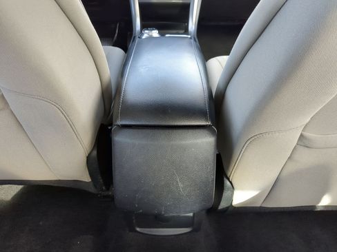 Used 2019 Ford Fusion S FWD image 26