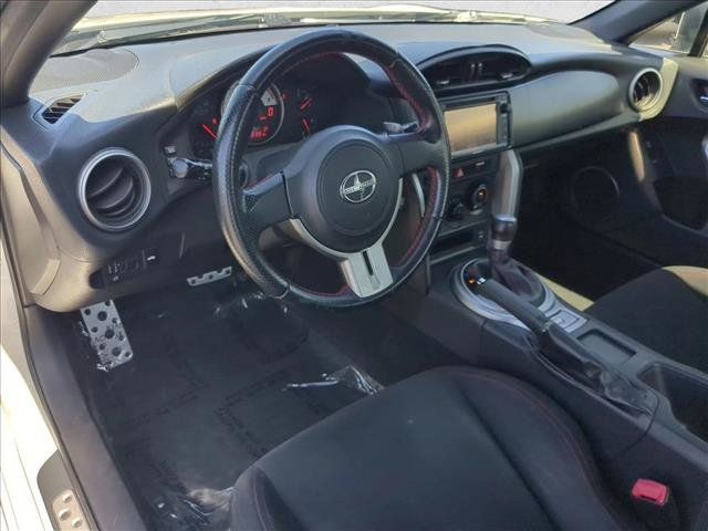 Used 2014 Scion FR-S RWD image 10