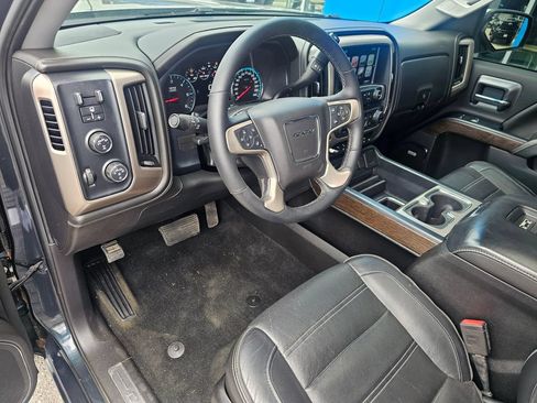 Used 2018 GMC Sierra 1500 Denali AWD/4WD image 19