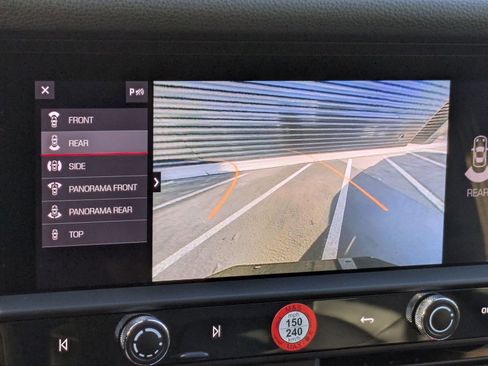 Certified 2026 Porsche Macan image 23