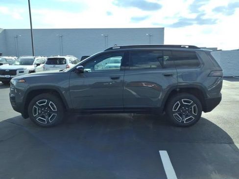 New 2026 Jeep Cherokee Laredo AWD/4WD image 3