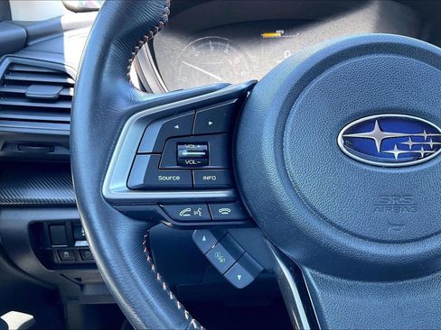 Certified 2021 Subaru Crosstrek 2.0i Premium w/ Moonroof Package AWD/4WD image 25