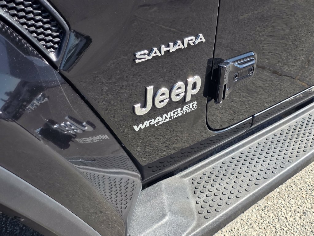 Used 2020 Jeep Wrangler Unlimited Sahara AWD/4WD image 12