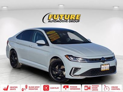 Used 2025 Volkswagen Jetta SE