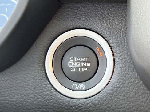 Used 2025 RAM 1500 Lone Star image 26