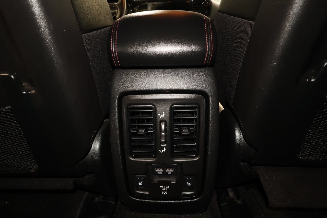 Used 2022 Dodge Durango R/T w/ Blacktop Package AWD/4WD image 31