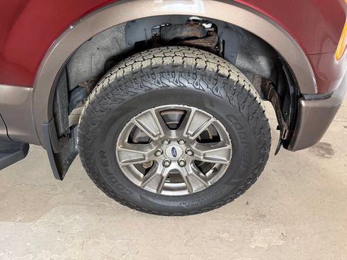 Used 2016 Ford F150 Lariat w/ Equipment Group 502A Luxury AWD/4WD image 32