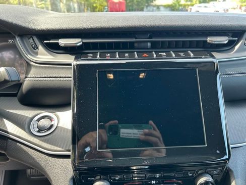 New 2025 Jeep Grand Cherokee Altitude image 15