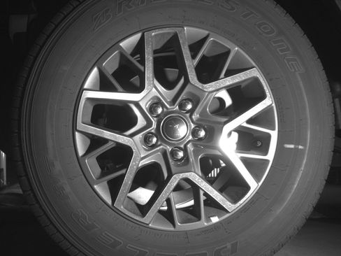 Used 2025 Jeep Wrangler Sahara image 12