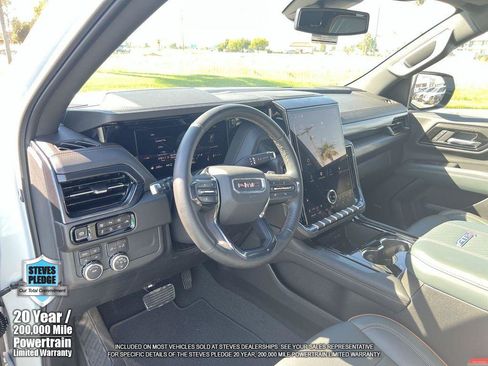 Certified 2025 GMC Yukon AT4 AWD/4WD image 14