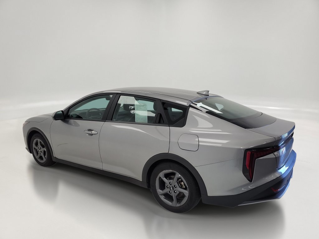 Used 2025 Kia K4 FWD image 3