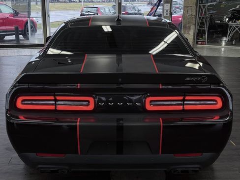 Used 2023 Dodge Challenger SRT Hellcat RWD image 7