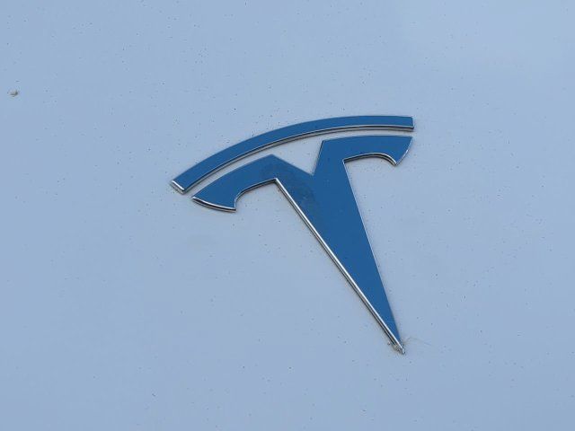 Used 2023 Tesla Model Y Performance AWD/4WD image 13