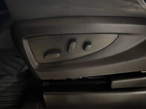 Used 2019 Chevrolet Silverado 1500 LT w/ All Star Edition image 36